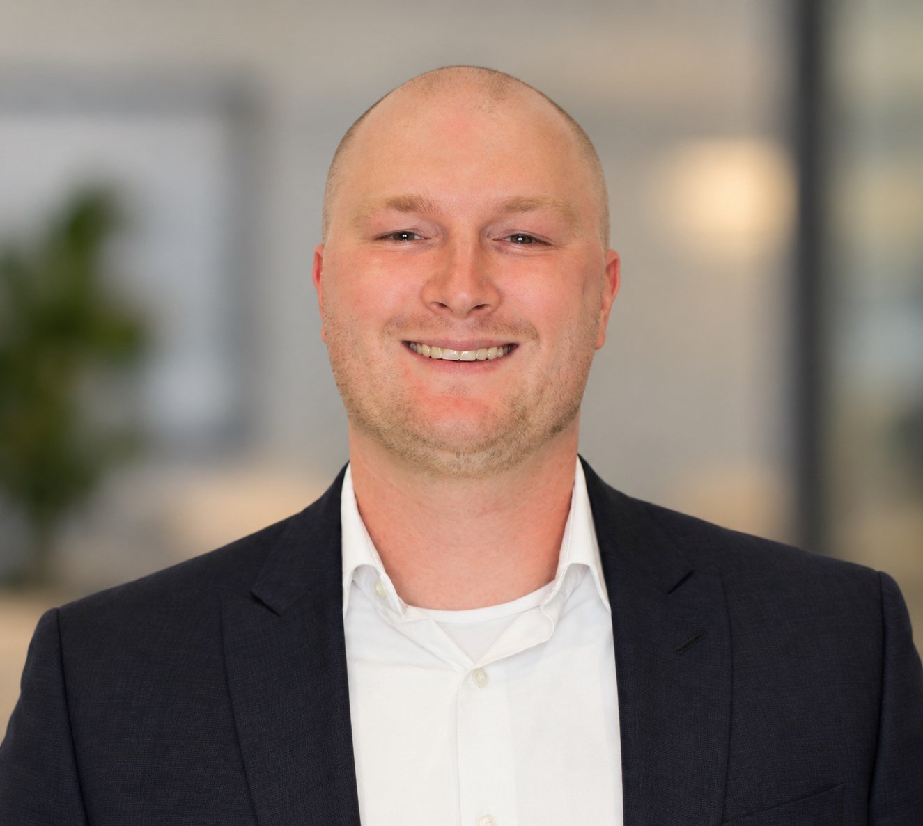 Caleb Schweinsberg, founder of CS Creative, Louisville KY real estate photographer